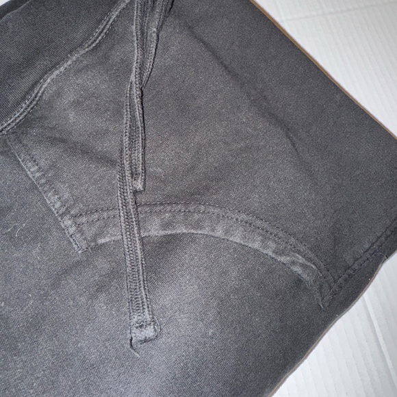 Salty Crew hoodie - Picture 9 of 9